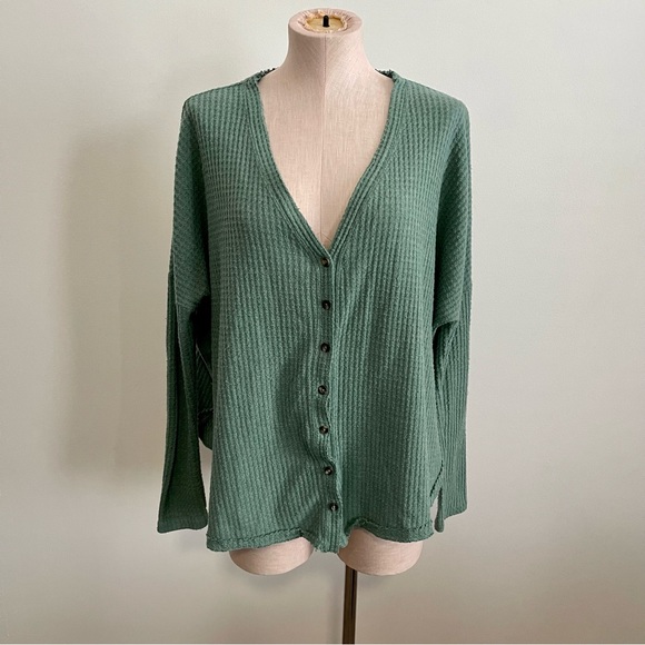URBAN OUTFITTERS OUT FROM UNDER Green Waffle Cardigan Button Down JOJO - Picture 3 of 12